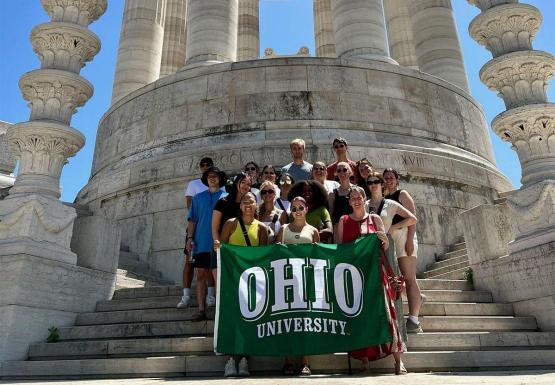 Business students pose abroad while participating in the Global Consulting Program